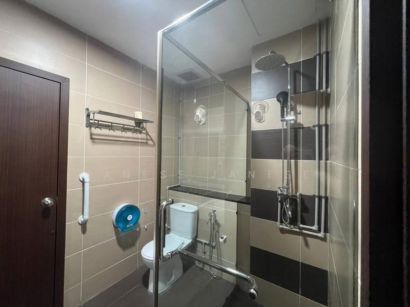 Apartment for Sale at KSL D'Esplanade Residence - Janese Janese - Bathroom - PropertyGuru.com.my