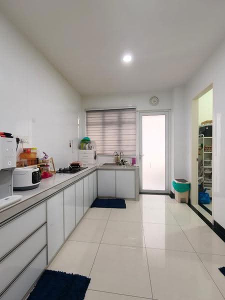 Rumah Kluster untuk Dijual di Setia Tropika (Johor Bahru) - Kok Hui - Kitchen - PropertyGuru.com.my