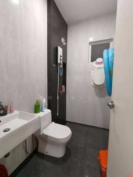 Rumah Kluster untuk Dijual di Setia Tropika (Johor Bahru) - Kok Hui - Bathroom - PropertyGuru.com.my