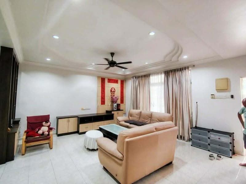 Rumah Teres 2-Tingkat untuk Dijual di Taman Sri Kluang (Kluang) - May Tan - Living Room - PropertyGuru.com.my