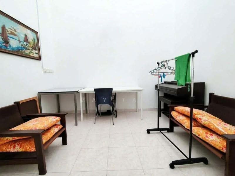 Rumah Teres 2-Tingkat untuk Dijual di Taman Sri Kluang (Kluang) - May Tan - Living Room - PropertyGuru.com.my