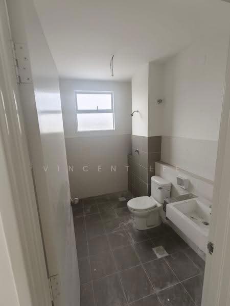 Rumah Teres untuk Dijual di Semenyih (Selangor) - Vincent Lee - Bathroom - PropertyGuru.com.my