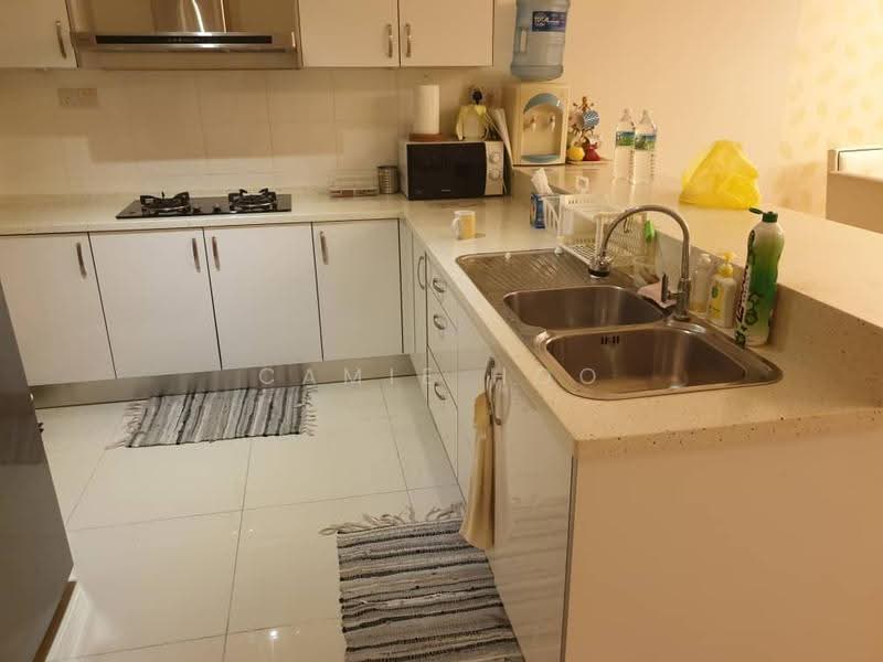 Kediaman Servis untuk Dijual di SetiaWalk - Camie Hoo - Kitchen - PropertyGuru.com.my