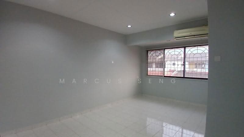 2-storey Terraced House for Sale in Taman Arkid (Menglembu) - Marcus Seng - Living Room - PropertyGuru.com.my