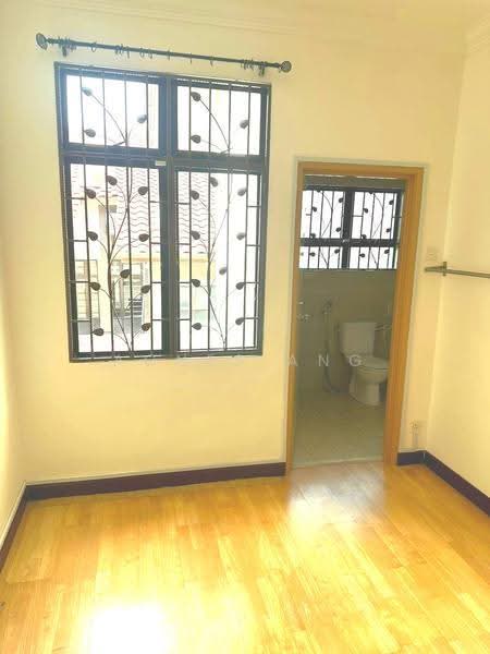 Rumah Teres 2-Tingkat untuk Disewa di Bandar Kinrara (Selangor) - Agnes Ang - Bathroom - PropertyGuru.com.my