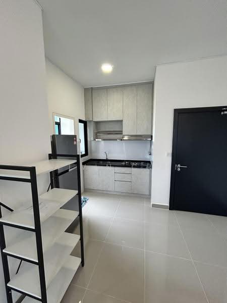 Kediaman Servis untuk Disewa di MKH Boulevard II - Calvin Chan - Kitchen - PropertyGuru.com.my