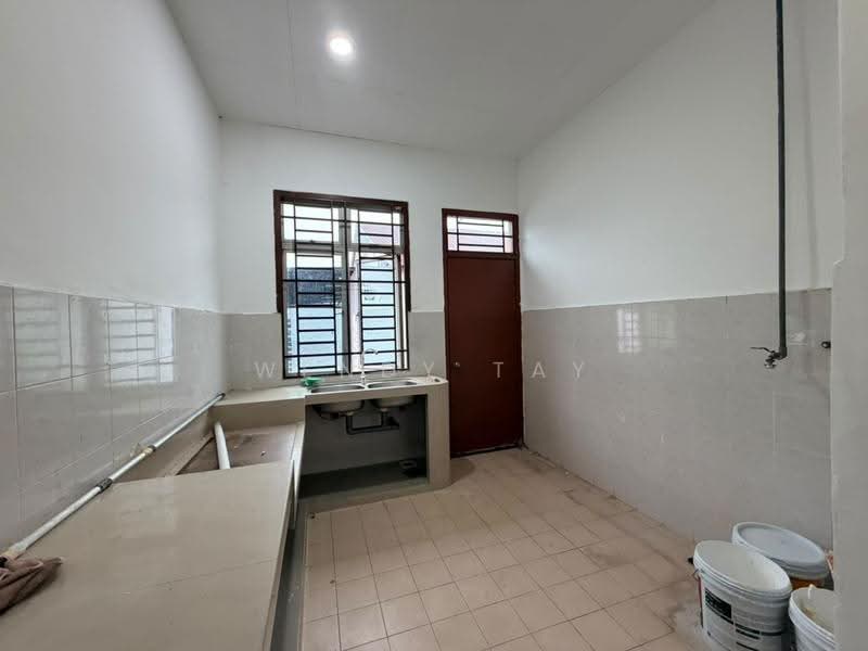 1-storey Terraced House for Sale in Taman Nusa Bestari (Iskandar Puteri (Nusajaya)) - Wendy Tay - Kitchen - PropertyGuru.com.my