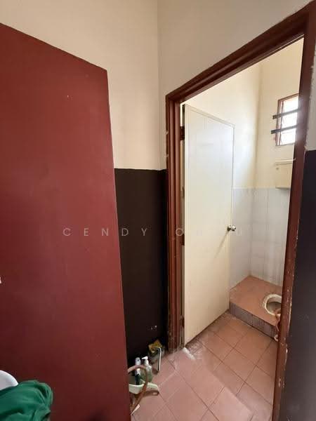 Shop / Office for Rent in Bukit Indah (Iskandar Puteri (Nusajaya)) - Cendy Chau - Bathroom - PropertyGuru.com.my