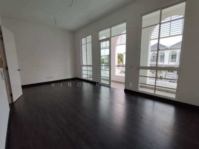 Rumah Teres 2-Tingkat untuk Dijual di Eco Majestic (Semenyih) - Vincent Lee - Living Room - PropertyGuru.com.my