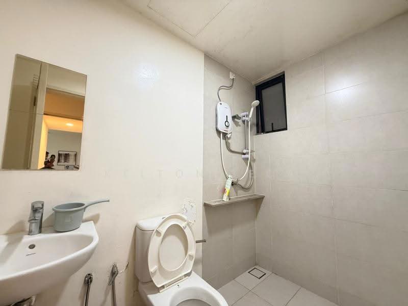 Kondominium untuk Dijual di Windows on The Park - Kelton Seet - Bathroom - PropertyGuru.com.my