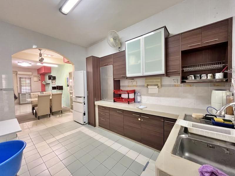 2-storey Terraced House for Sale in Taman Suria (Bandar Sungai Long) - Billy Chan - Kitchen - PropertyGuru.com.my