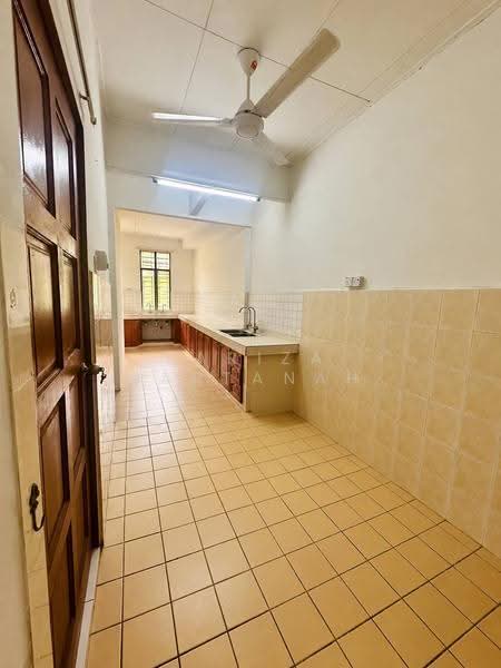 Rumah Teres 1-Tingkat untuk Dijual di Jenjarom (Selangor) - Sariza Hartanah - Kitchen - PropertyGuru.com.my