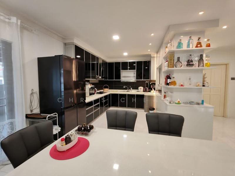 Rumah Teres 1-Tingkat untuk Dijual di Taman Molek (Johor Bahru) - Chrys Cheng - Kitchen - PropertyGuru.com.my