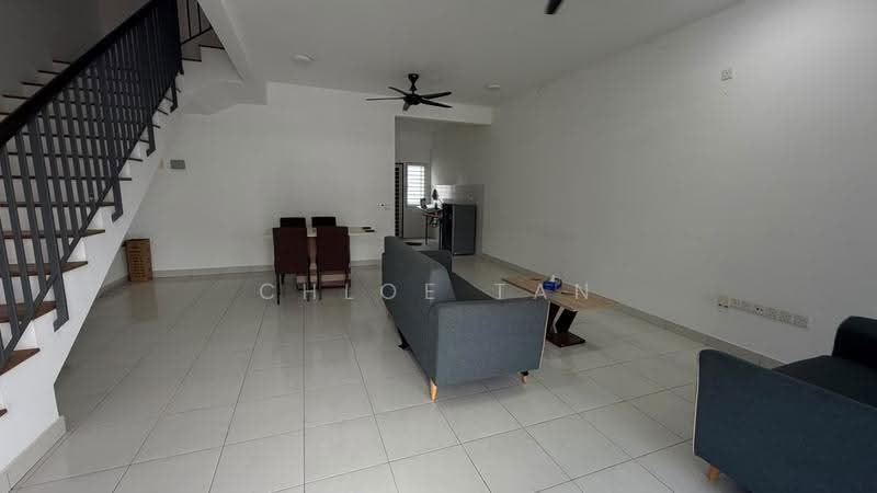 Rumah Teres 2-Tingkat untuk Dijual di Bandar Bukit Raja (Klang) - Chloe Tan - Living Room - PropertyGuru.com.my
