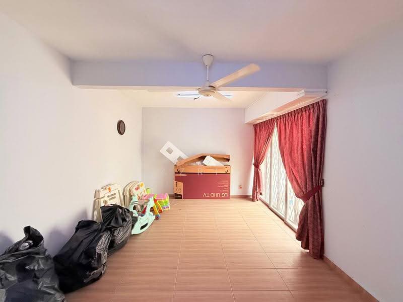 Rumah Teres 2.5-Tingkat untuk Dijual di Petaling Jaya (Selangor) - Fazri . - Living Room - PropertyGuru.com.my