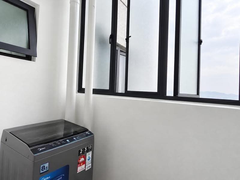 Kediaman Servis untuk Disewa di Jernih Residence - Miki Lee - Balcony - PropertyGuru.com.my