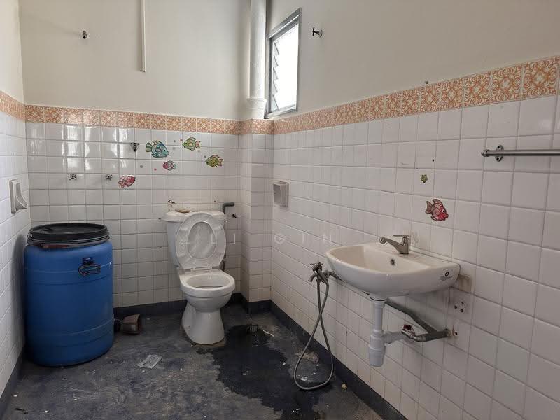 Rumah Banglo untuk Disewa di Bukit Damansara (Damansara Heights) - Li Gin - Bathroom - PropertyGuru.com.my