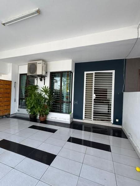 Rumah Teres 2-Tingkat untuk Disewa di Seksyen U13 (Setia Alam) - Cs Chua - Exterior - PropertyGuru.com.my