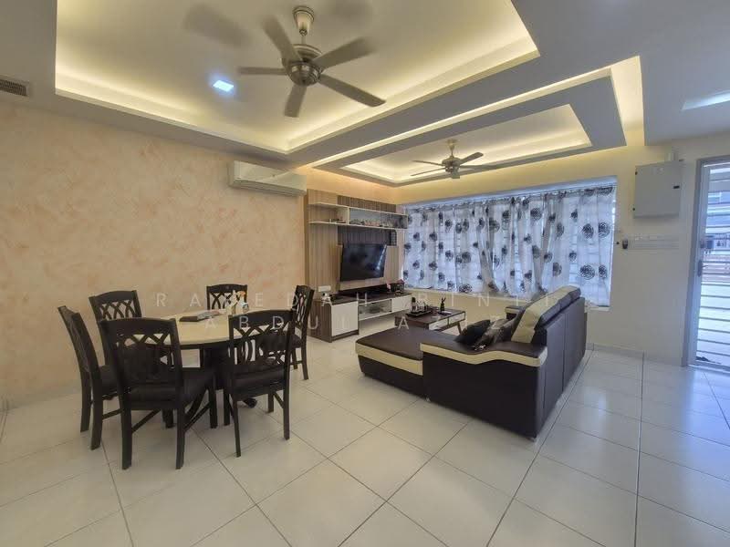 Rumah Teres untuk Dijual di Semenyih (Selangor) - Rafedah Binti Abdul Aziz - Living Room - PropertyGuru.com.my