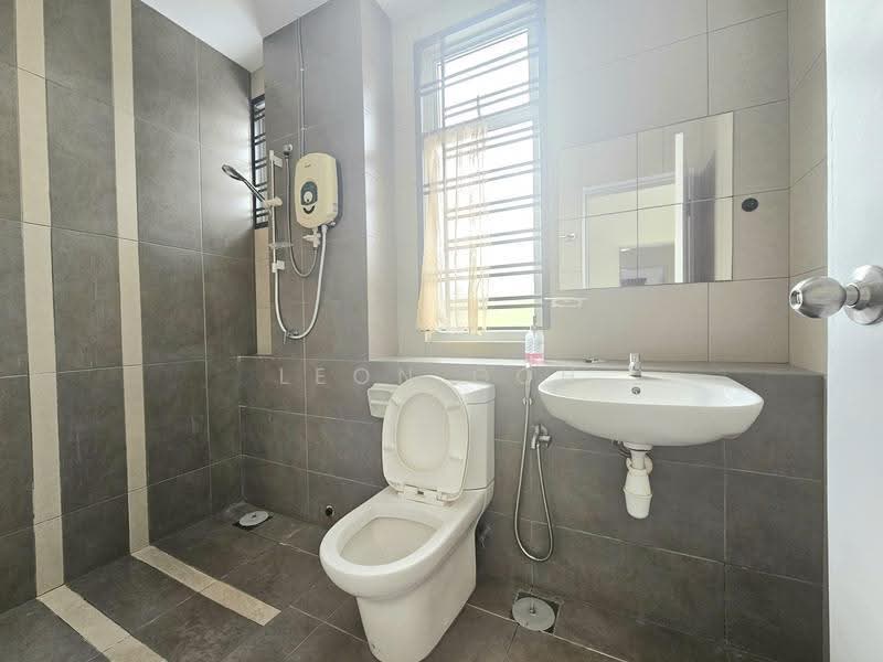 2-storey Terraced House for Rent in Bandar Rimbayu (Telok Panglima Garang) - Leon Goh - Bathroom - PropertyGuru.com.my