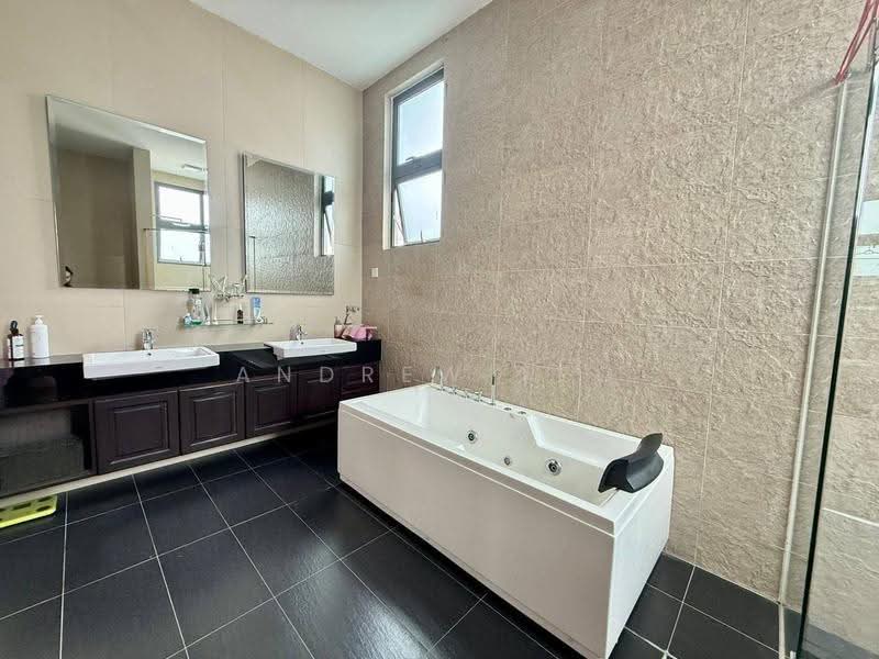 Rumah Banglo untuk Dijual di Setia Tropika (Johor Bahru) - Andrew Teo - PropertyGuru.com.my