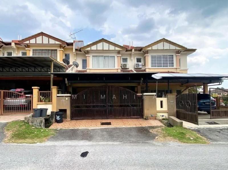 Rumah Teres 2-Tingkat untuk Dijual di Taman Prima Saujana (Kajang) - Aimi Mahirah - Exterior - PropertyGuru.com.my