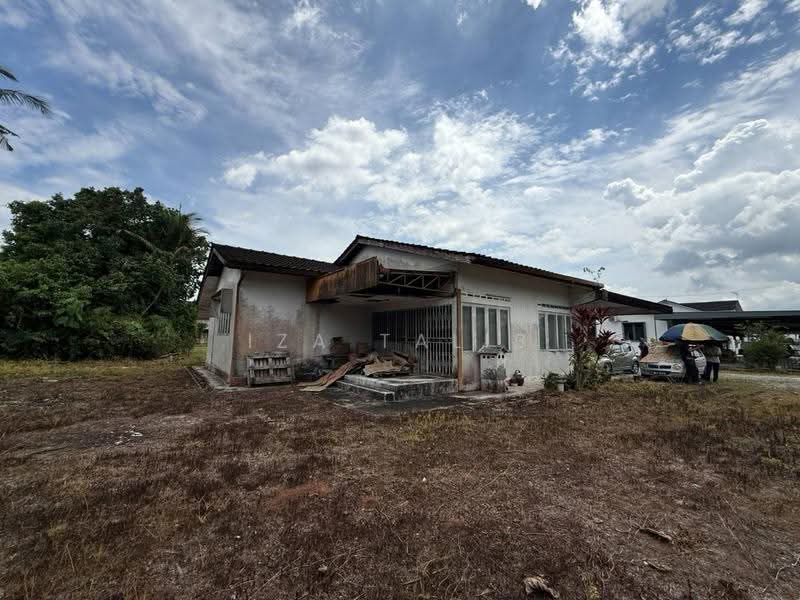 Bungalow House for Sale in Taiping (Perak) - Iza Talib - Exterior - PropertyGuru.com.my
