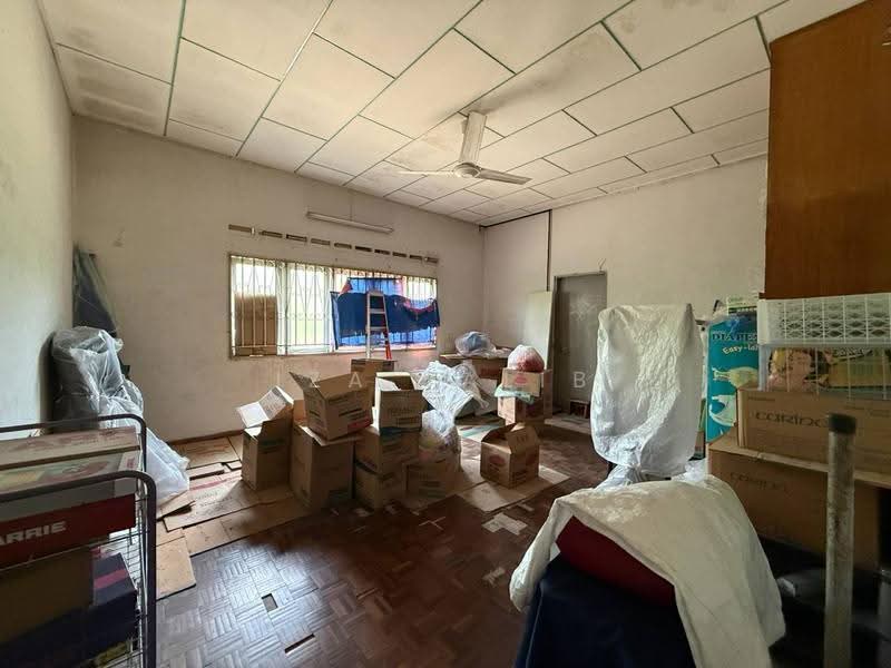 Bungalow House for Sale in Taiping (Perak) - Iza Talib - Living Room - PropertyGuru.com.my