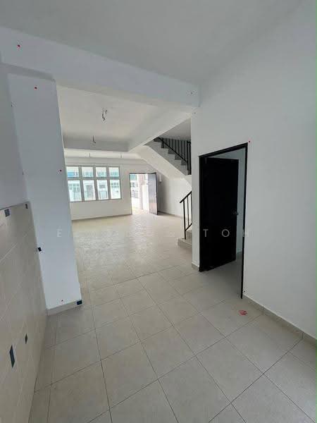 2-storey Terraced House for Sale in Kangkar Pulai (Skudai) - Ee Fong Toh - Living Room - PropertyGuru.com.my