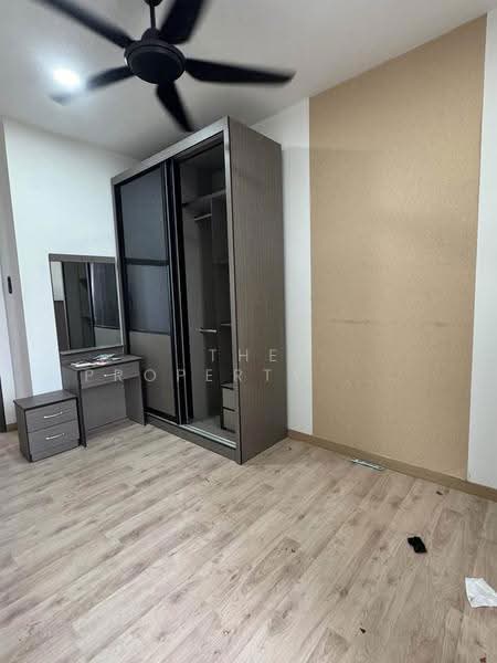Service Residence for Sale at Emporis - The Property Expert (Mr Fan) - Bedroom - PropertyGuru.com.my