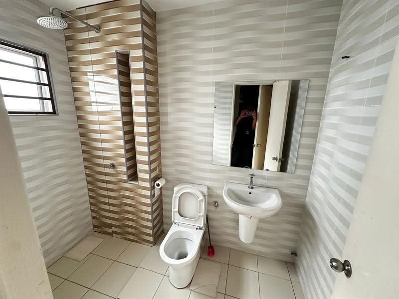 Semi-Detached House for Sale in Kota Emerald (Rawang) - Chloe Kok - Bathroom - PropertyGuru.com.my