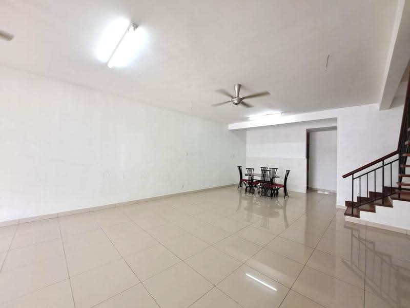 2-storey Terraced House for Sale in Denai Alam (Shah Alam) - Derrick Ang - Dining Room - PropertyGuru.com.my