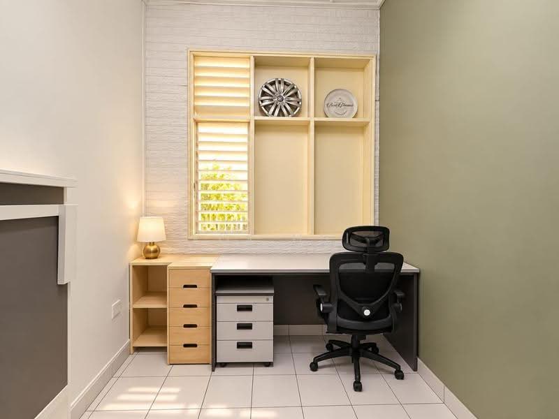 1-storey Terraced House for Sale in Taman Molek (Johor Bahru) - Kok Hui - Study - PropertyGuru.com.my
