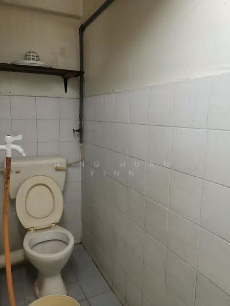 Apartment for Rent at Krystal Heights - H'Ng Huan Yinn - Bathroom - PropertyGuru.com.my