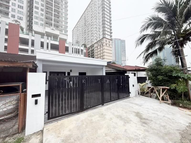 Rumah Teres 1-Tingkat untuk Dijual di Taman Abad (Johor Bahru) - Yik Tat - PropertyGuru.com.my