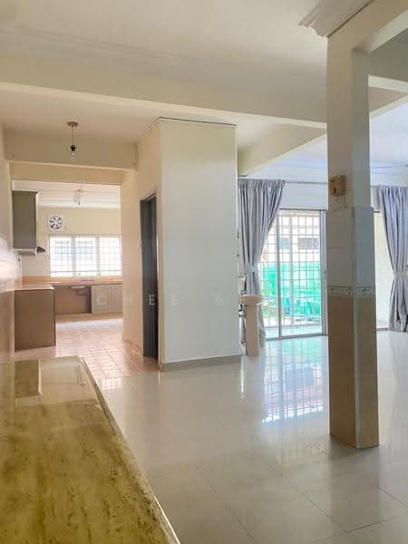 2-storey Terraced House for Rent in Desa Moccis (Sungai Buloh) - Chee Seng - Kitchen - PropertyGuru.com.my