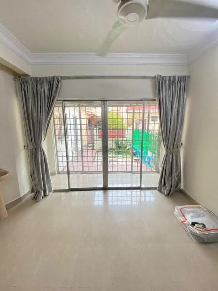 2-storey Terraced House for Rent in Desa Moccis (Sungai Buloh) - Chee Seng - Living Room - PropertyGuru.com.my