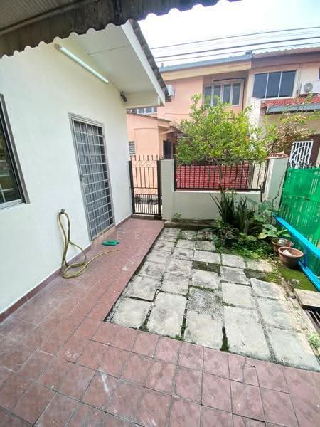 2-storey Terraced House for Rent in Desa Moccis (Sungai Buloh) - Chee Seng - Exterior - PropertyGuru.com.my