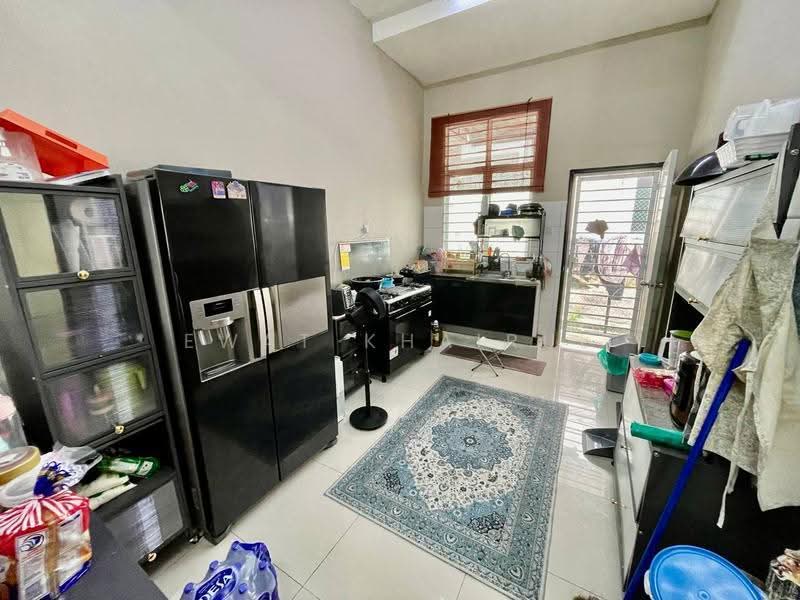 Rumah Teres 2-Tingkat untuk Dijual di Semenyih (Selangor) - Ewat Khairul - Kitchen - PropertyGuru.com.my