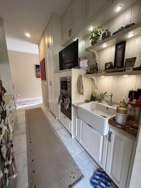 Semi-Detached House for Sale in Desa Sri Hartamas (Sri Hartamas) - Fadzli Realtor - Kitchen - PropertyGuru.com.my