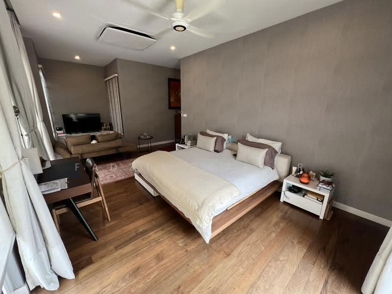 Semi-Detached House for Sale in Desa Sri Hartamas (Sri Hartamas) - Fadzli Realtor - Bedroom - PropertyGuru.com.my