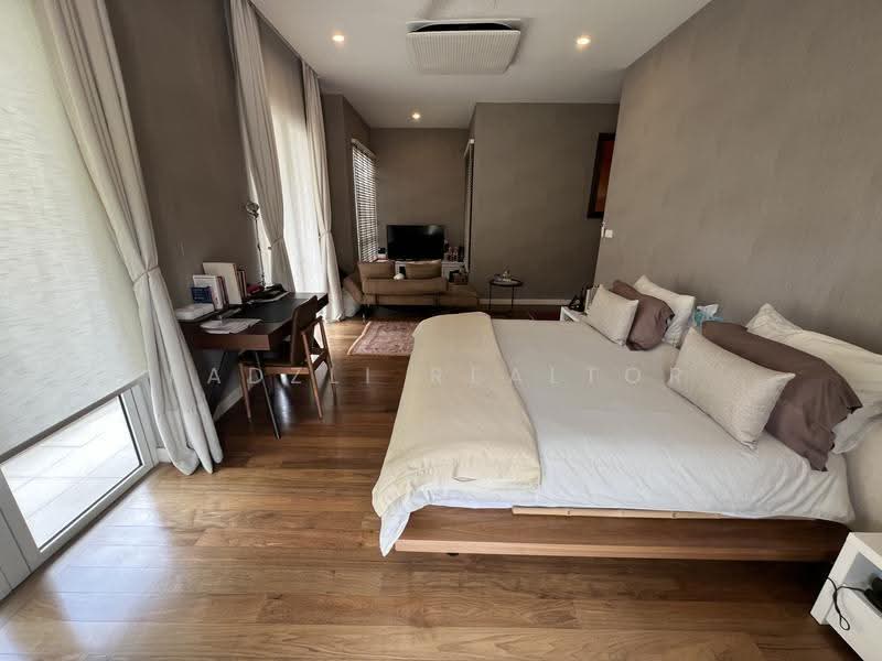 Semi-Detached House for Sale in Desa Sri Hartamas (Sri Hartamas) - Fadzli Realtor - Bedroom - PropertyGuru.com.my