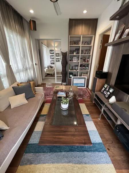 Semi-Detached House for Sale in Desa Sri Hartamas (Sri Hartamas) - Fadzli Realtor - Living Room - PropertyGuru.com.my