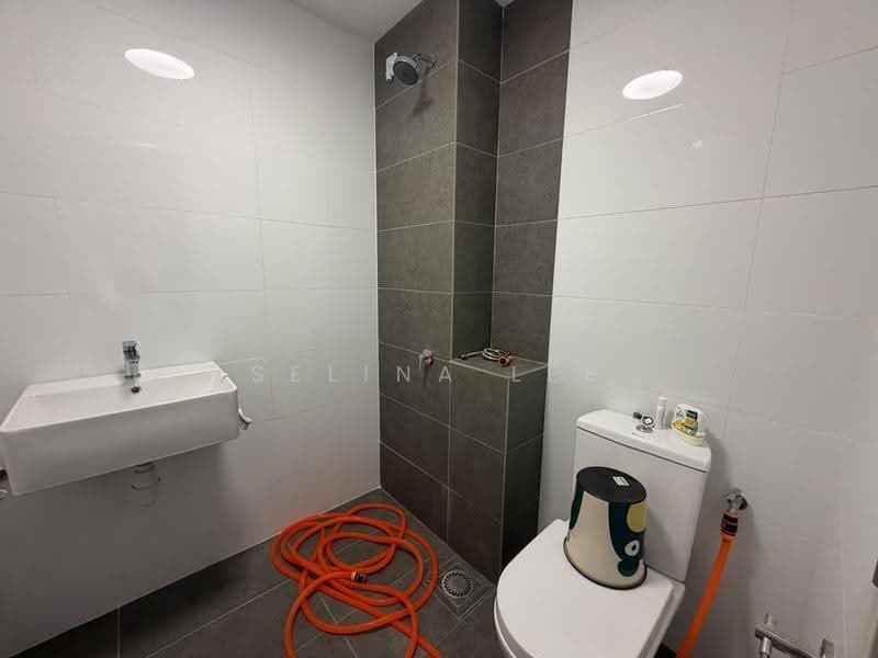 Kondominium untuk Disewa di Condo @ Eden by The Parque Residences - Selina Lee - Bathroom - PropertyGuru.com.my