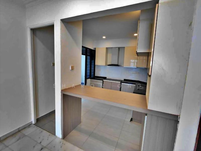 Condominium for Sale at Marina Tower (Ratu Mutiara) - Sharon Ong - Kitchen - PropertyGuru.com.my