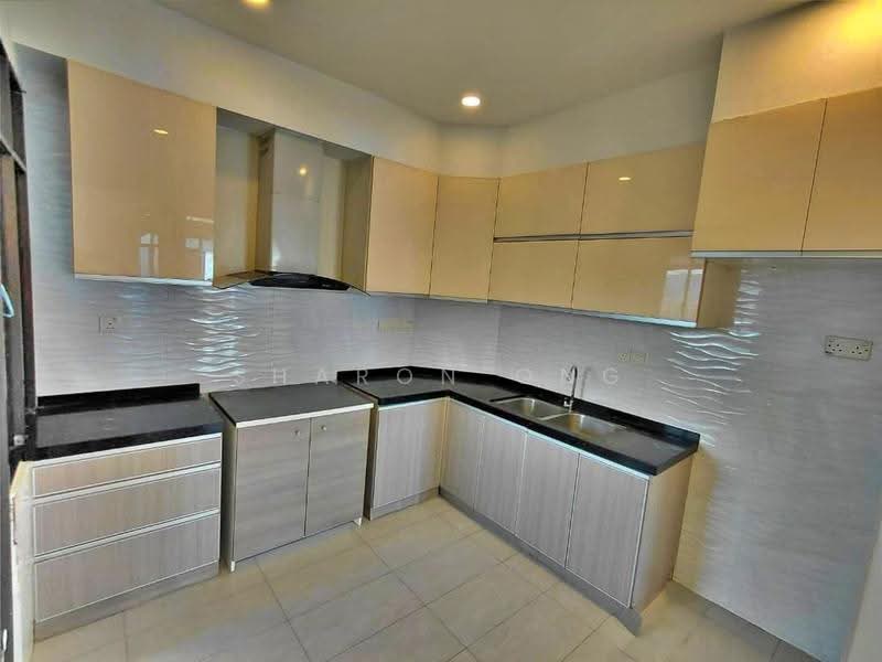 Condominium for Sale at Marina Tower (Ratu Mutiara) - Sharon Ong - Kitchen - PropertyGuru.com.my