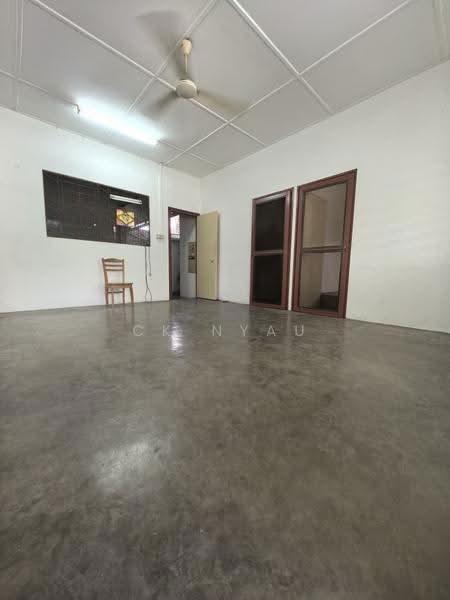 Rumah Teres 1-Tingkat untuk Dijual di Ipoh (Perak) - Ck Nyau - Living Room - PropertyGuru.com.my