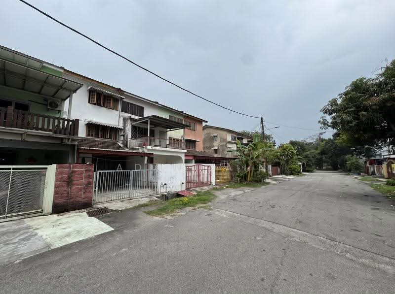 2.5-storey Terraced House for Sale in Taman Sri Muda (Shah Alam) - Adaw Zain - Exterior - PropertyGuru.com.my