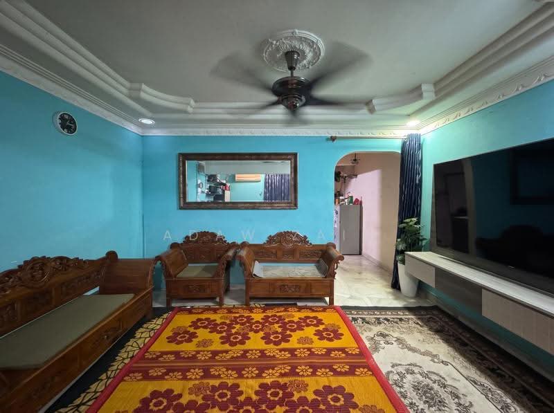 2.5-storey Terraced House for Sale in Taman Sri Muda (Shah Alam) - Adaw Zain - Living Room - PropertyGuru.com.my