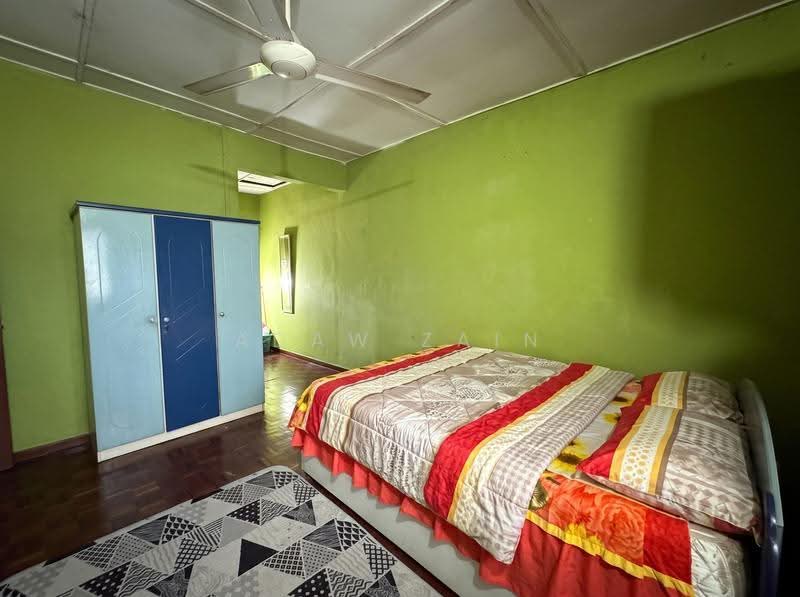 2.5-storey Terraced House for Sale in Taman Sri Muda (Shah Alam) - Adaw Zain - Bedroom - PropertyGuru.com.my